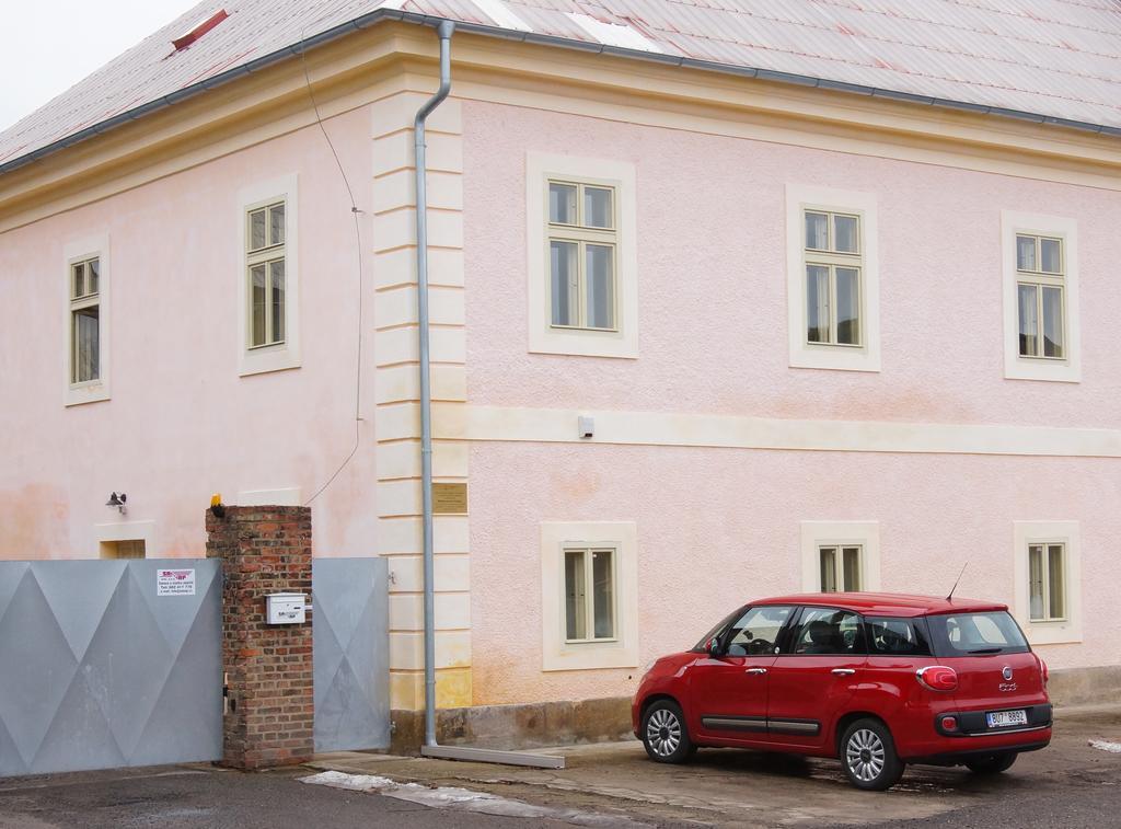 Apartmany U Komina Terezín 外观 照片